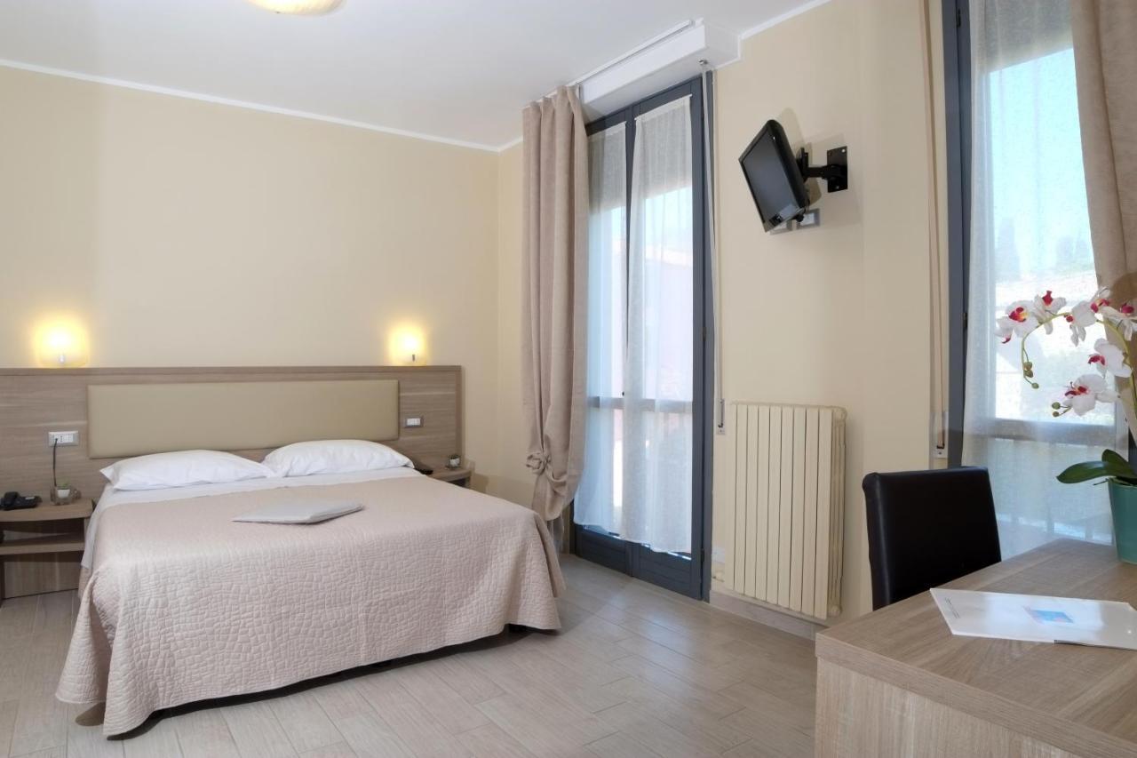 Villa Gioiosa Diano Marina Exterior foto